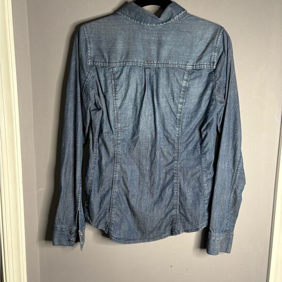 White House Black Market Dark Wash Denim Top With Snap Front and Pockets Size 2 - Picture 6 of 7